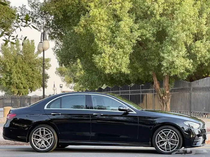 مرسيدس e200 موديل 2021 3