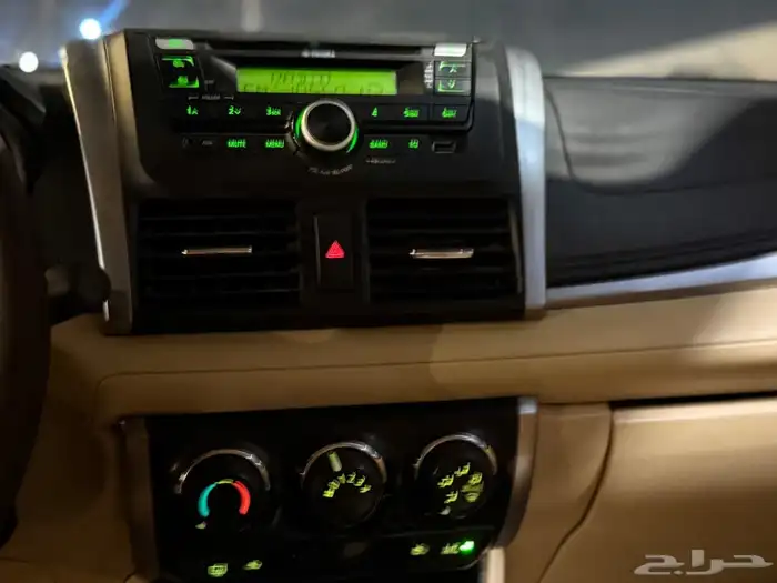 سيارة يارس 2016 14