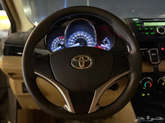 سيارة يارس 2016 13