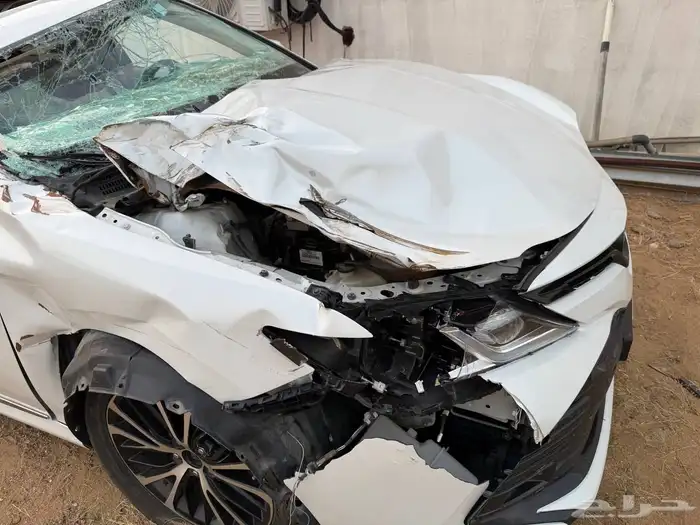 كامري 2019 هايبرد مصدوم 4