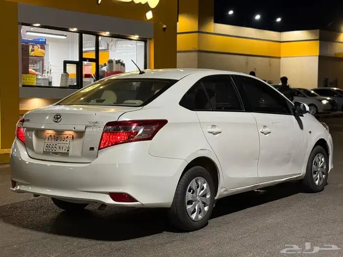 سيارة يارس 2016 7