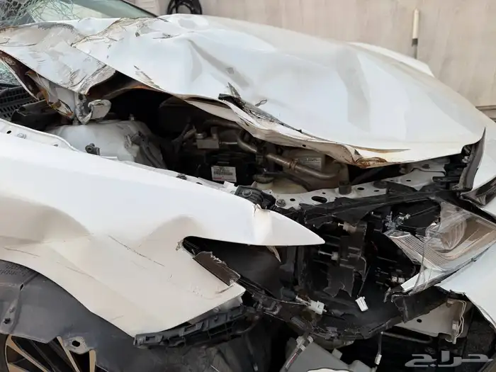 كامري 2019 هايبرد مصدوم 7