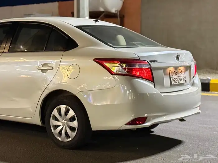 سيارة يارس 2016 11