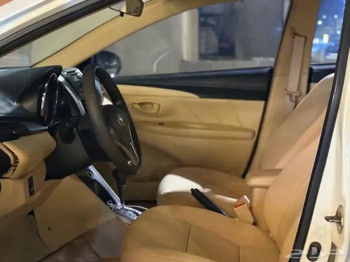 سيارة يارس 2016 6