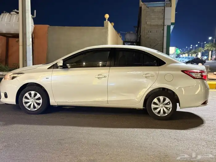 سيارة يارس 2016 9