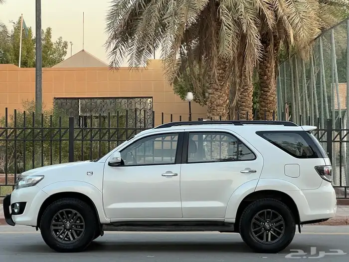 تويوتا - فورشنر - 2015 - سعودي - 60 عام - فل كامل 2