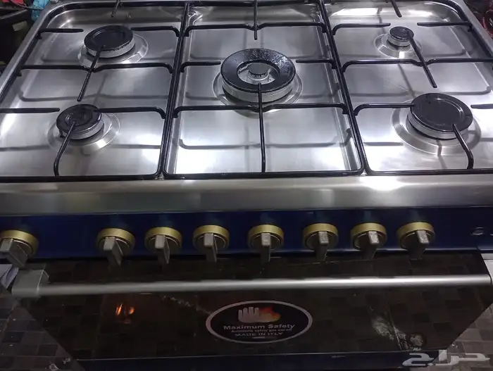 للبيع وفرن مستقدم نظيف ايطالي 60 90 مقص من جده اصلي 8