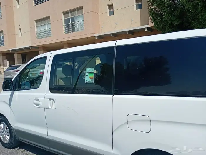 اتش ون هيونداي 2020 للبيع H1 for sale 8