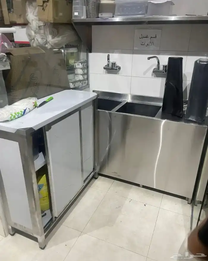 تجهيز مطاعم الفنادق وكوفيهات وجميع أعمال استانلس استيل 40