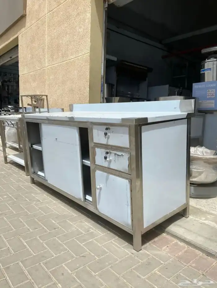 تجهيز مطاعم الفنادق وكوفيهات وجميع أعمال استانلس استيل 36