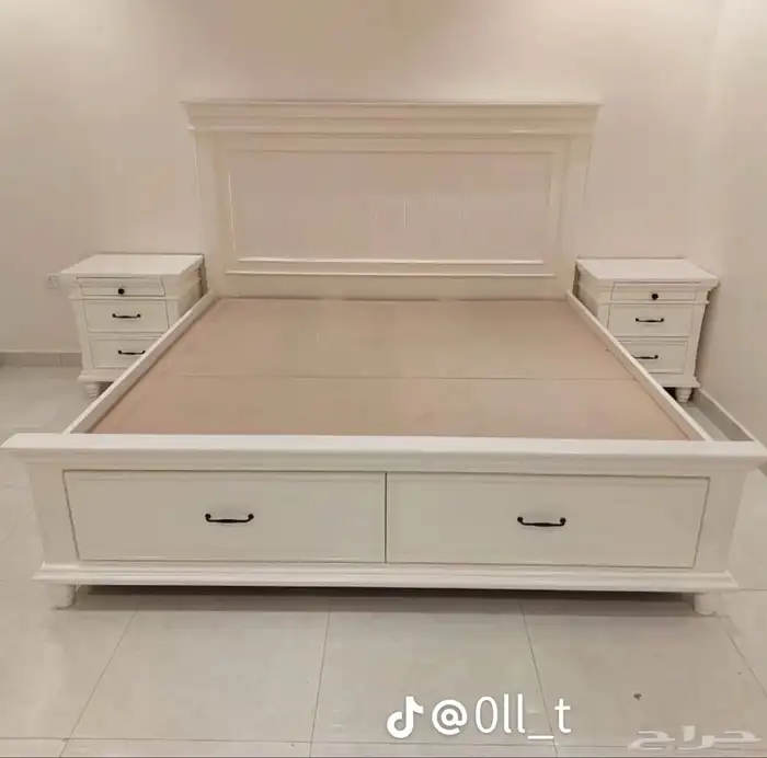 سرير نفرين 0