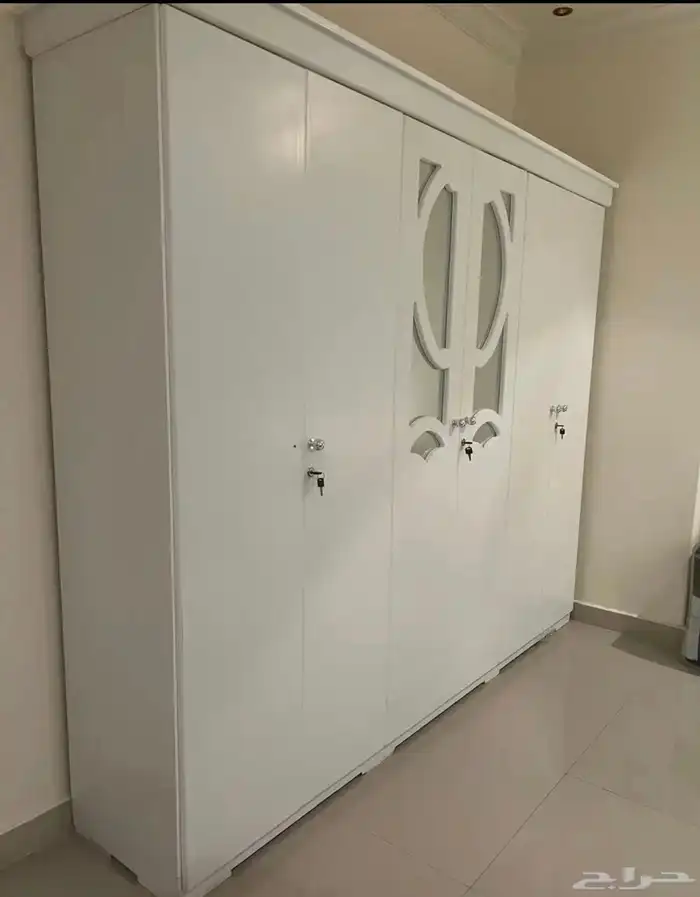 غرفة كاملة للبيع نظيفة 1