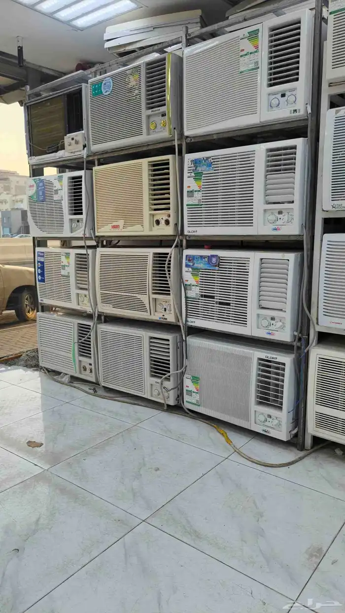 علاوي لبيع وشرا جميع انوع المكيافات شباك جده شارع الشرفيه 1