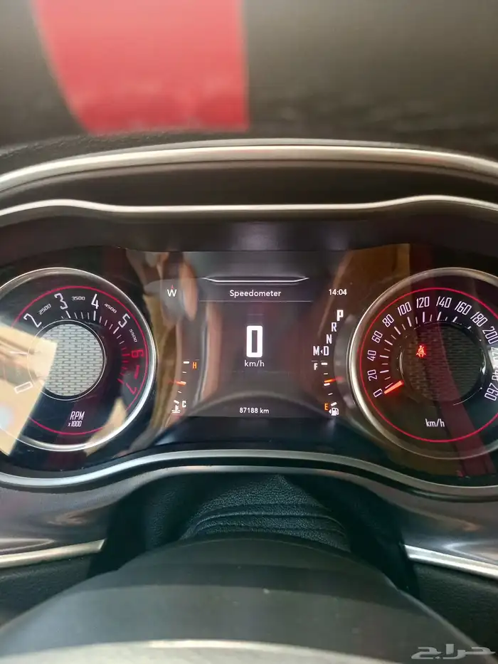 Dodge Challenger V8 5.7L HEMI   375 HP 6