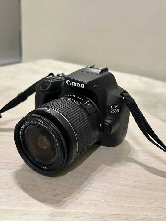 كاميرا من شركة canon 0