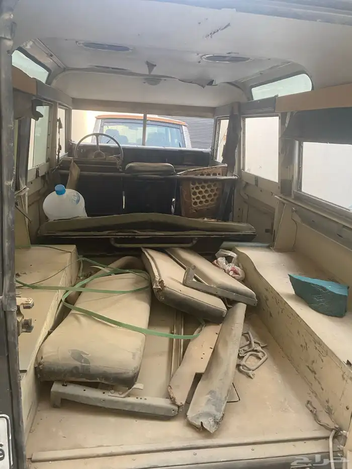 لاند روفر ديفندر 7