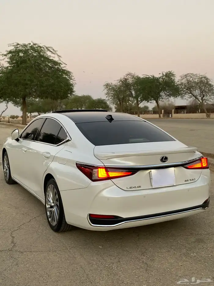ES 250 لكزس 10