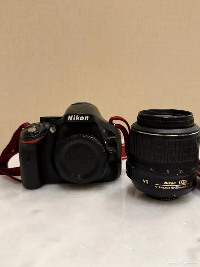 كاميرا احترافية نيكون - Nikon D5200   عدسة VR 18-55 7