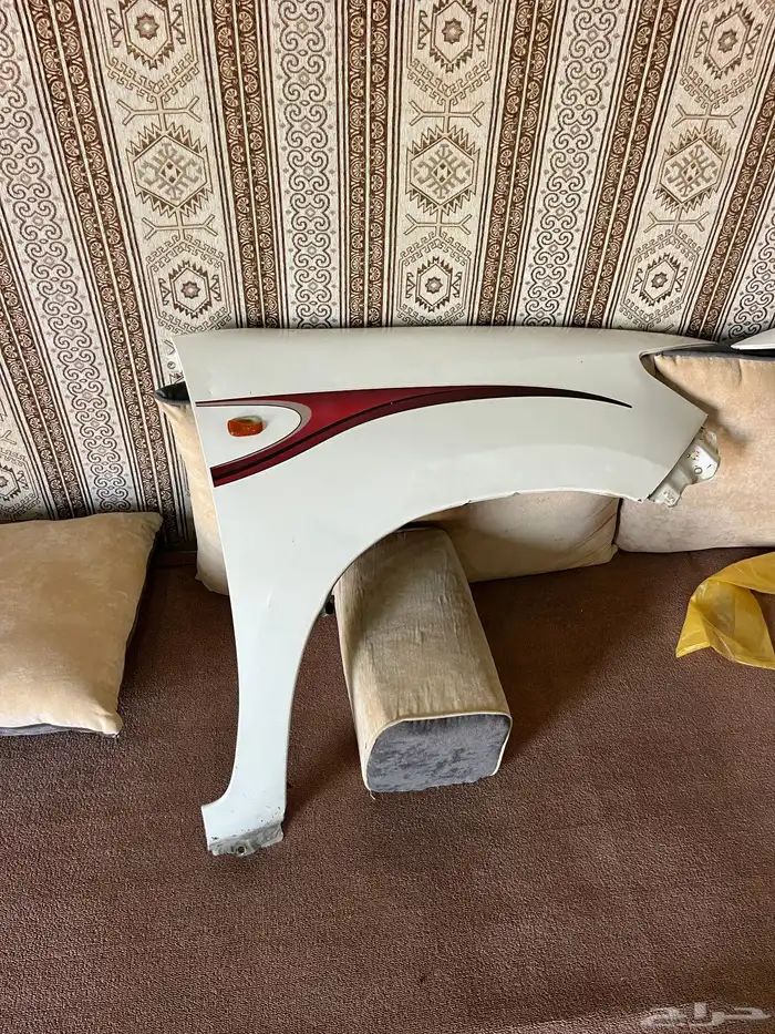 رفرف هايلوكس يمين 2015 وكاله 0