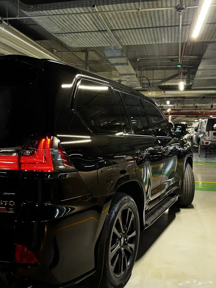 لكزس بلاك ادشن 2020 4