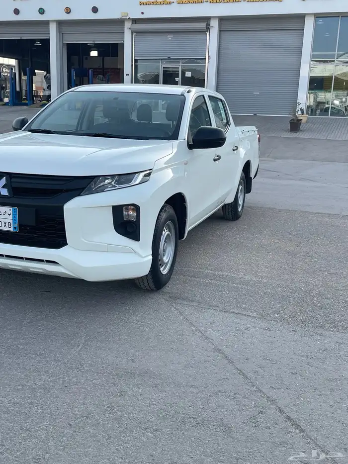 مستبيشي L200 2022 1