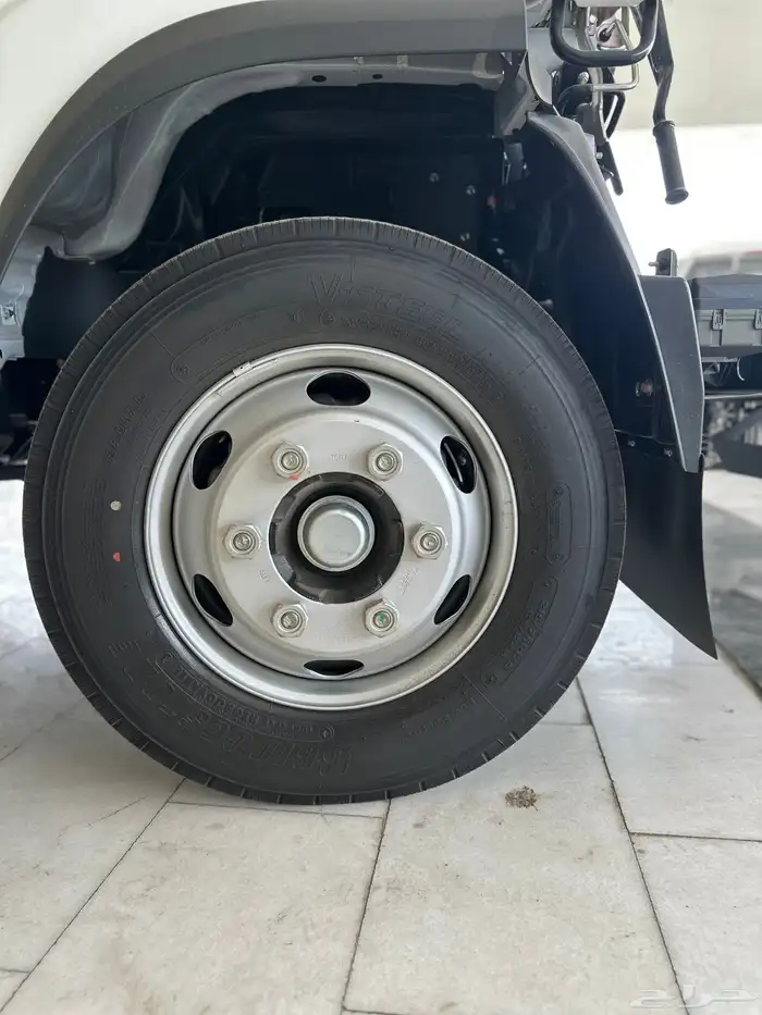 دينا ايسوزو 6 طنNQR75M شاسيه طويل 6.10م -2025 10