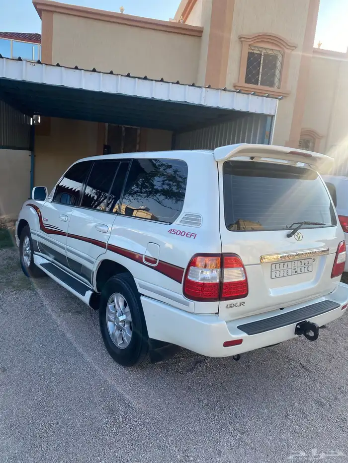 لاندكروزر 7