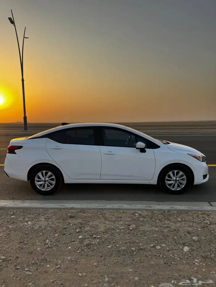 للبيع نيسان صني الشكل الجديد 14