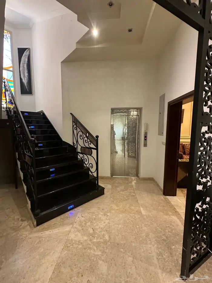 فيلا فاخره للبيع في حي المرجان جدة 9