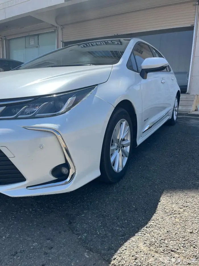 كورولا 2024 نص فل مطور 2000cc 8