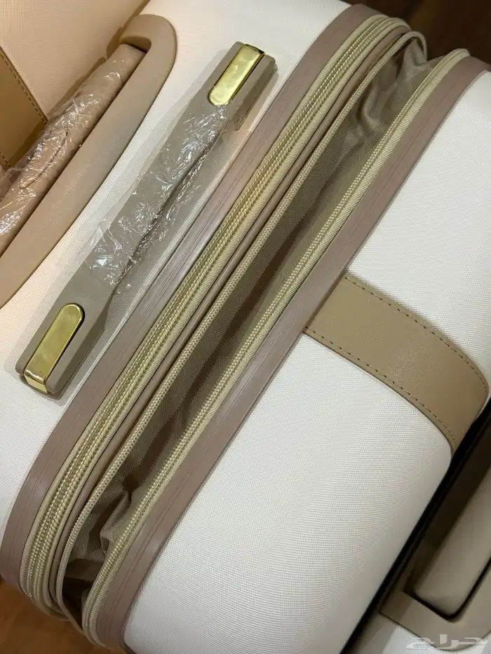 شنط سفر 5 قطع بحالة ممتازة   لون بيج   استعمال مرة واحدة 4