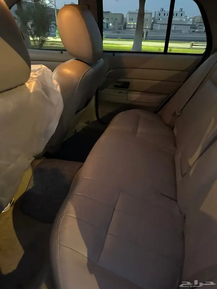 فورد فكتوريا 2011 13