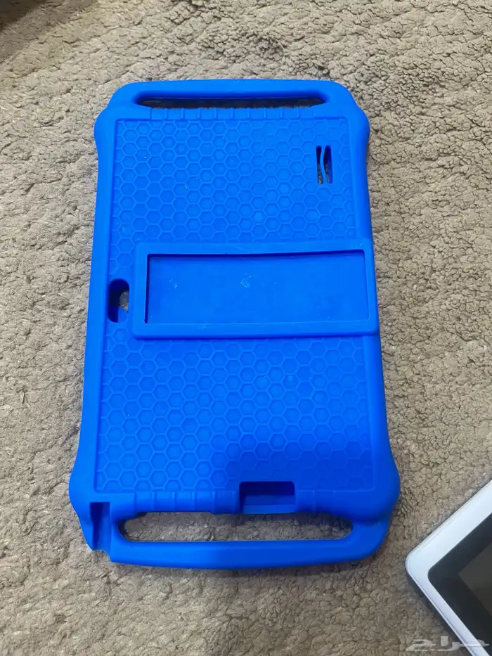 آيباد ANdroid اثنين ازرق واحمر استعمال شهر 2