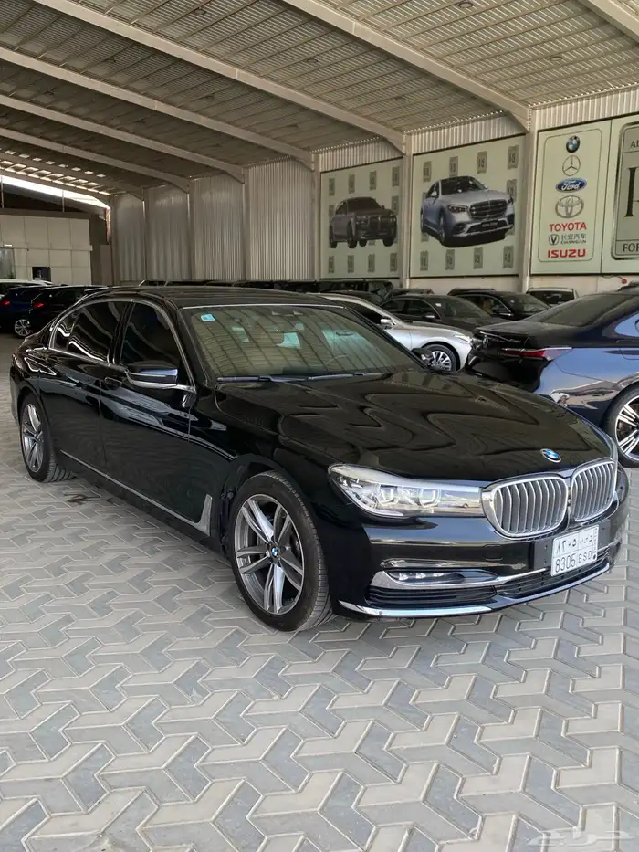 BMW 730i 2018 مخزن 0