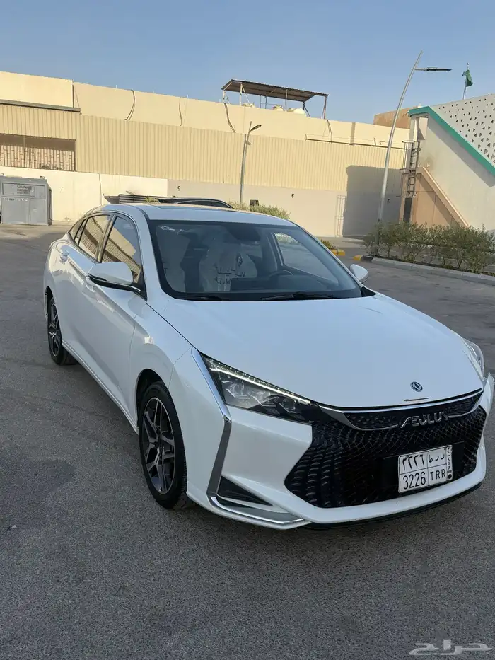 سياره دونج فينج 1