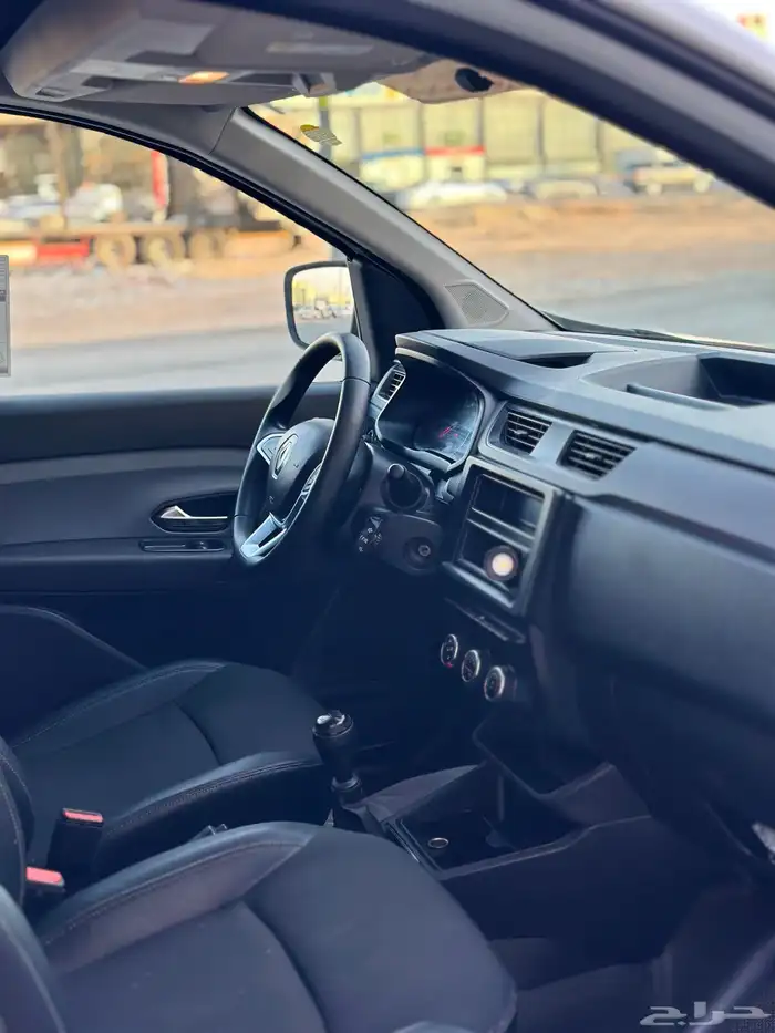 رينو إكسبرس 7