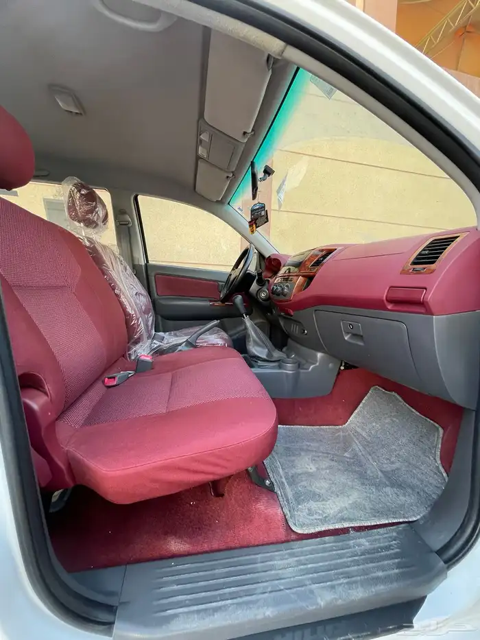 تويوتا- هايلوكس-2015-GLX-غمارتين- قير عادي- بنزين- بدون دبل 22