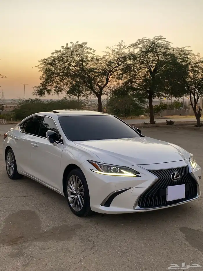 ES 250 لكزس 7