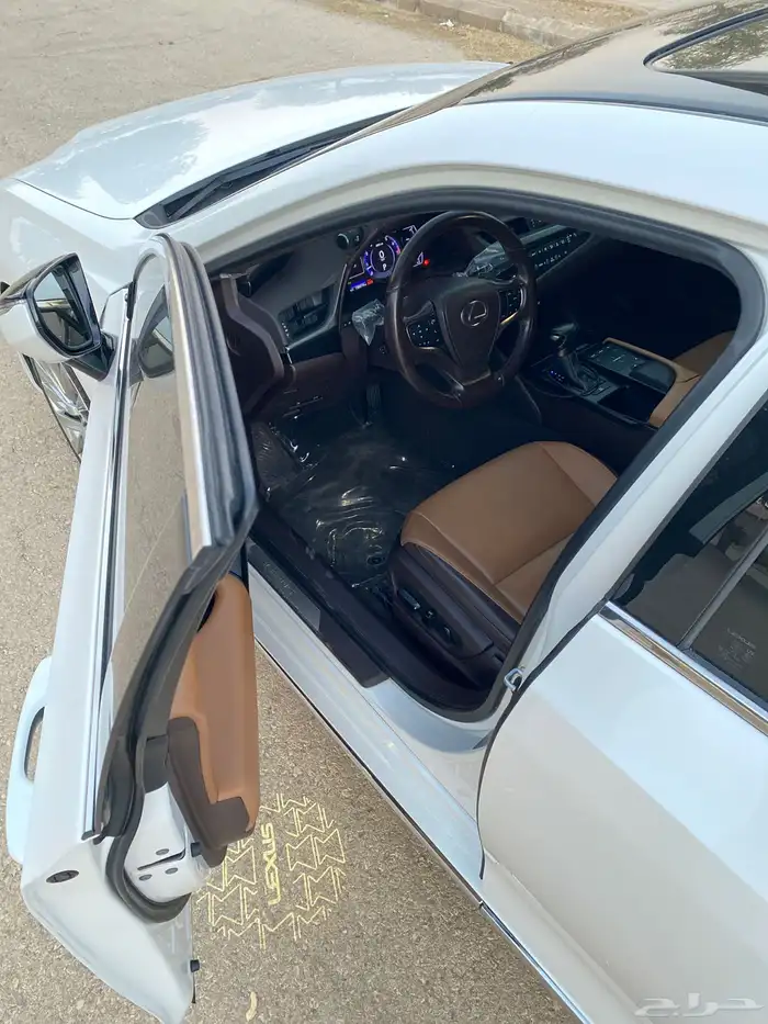 ES 250 لكزس 22