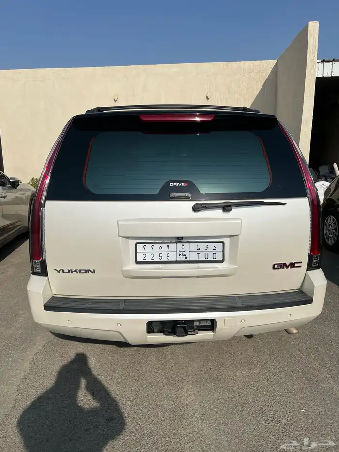 يوكن 2011 GMC قصير SLT فل كامل بدون دبل سعودي 11