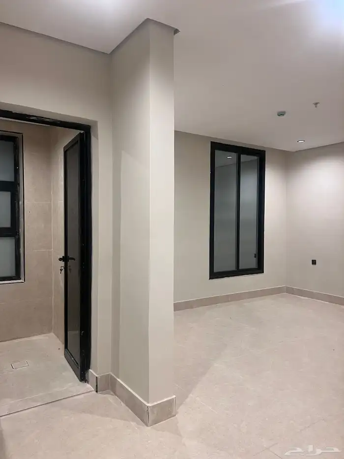 شقة جديدة للإيجار   حي الشعلة 3