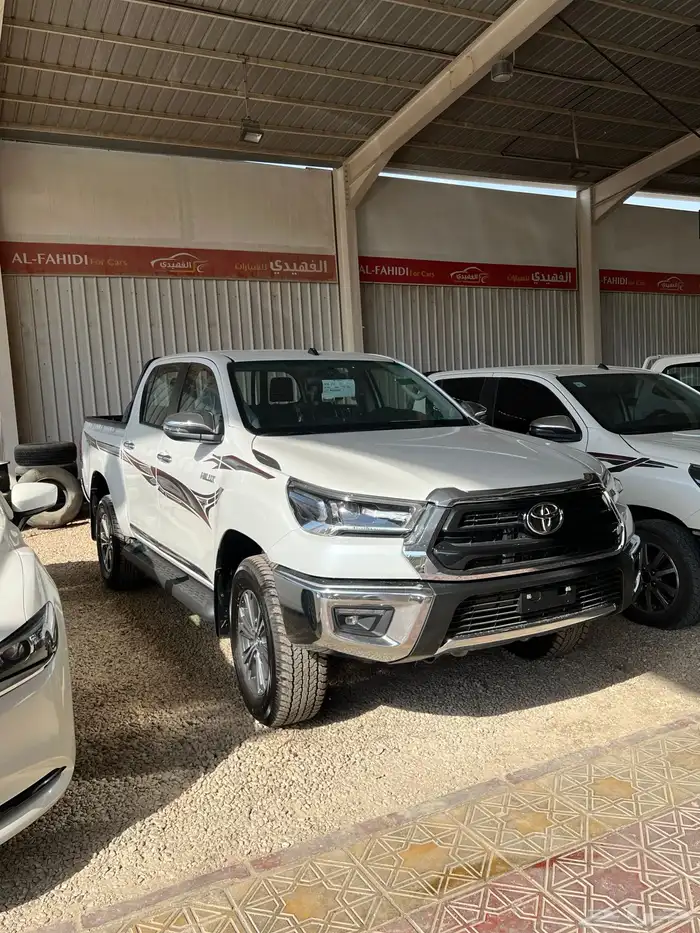 هايلوكس دبل بنزين قير عادي 2025 2