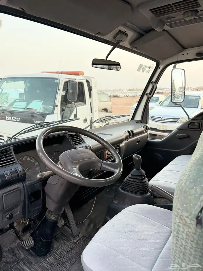 ايسوزو دينا 2000 - 6 مسمار شاص طويل عداد 233 الف نظيف جدا 8