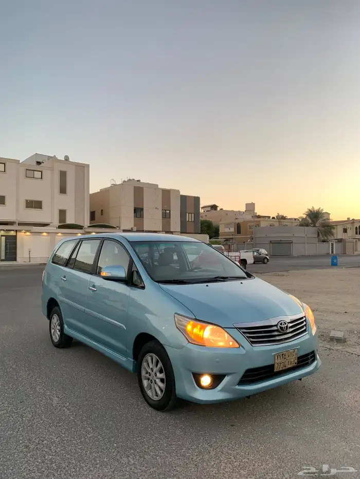 تيوتا انوفا 2013 2