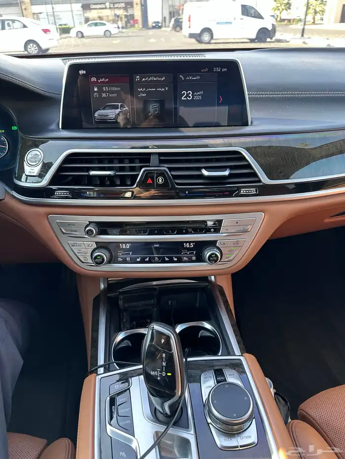 BMW بي ام دبليو 2018 فل كامل 730 9