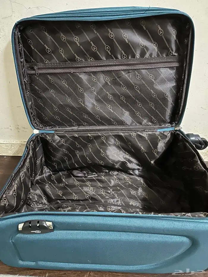 شنطة سفر مقاس وسط 2