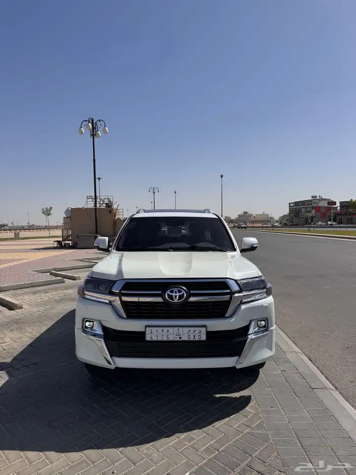 جيب VXS2019 فل الفل هيدروليك لدار نقط عمياء سعودي 0