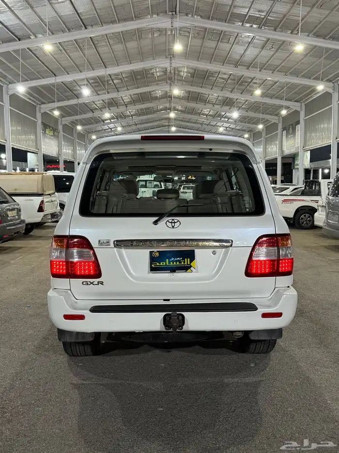 للبيع تويوتا لاندكروزر 2007 GXR2 6