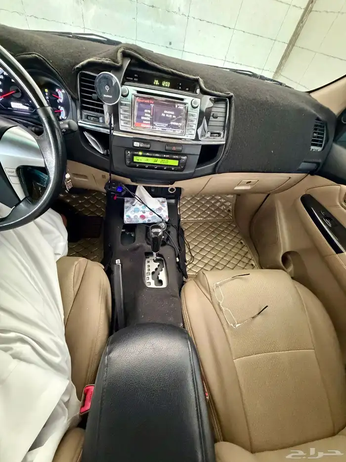 فورتشنر موديل 2015 (VX2) 6 سلندر 15