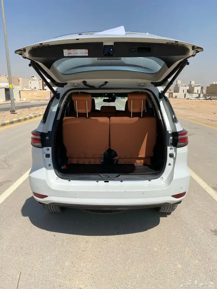 تويوتا فورشنر 2023ديزل فل كامل VX3 مالك اول 6